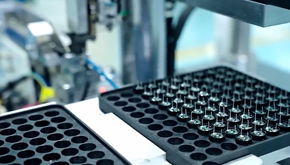 With a modern production base as the cornerstone, we create high-quality products